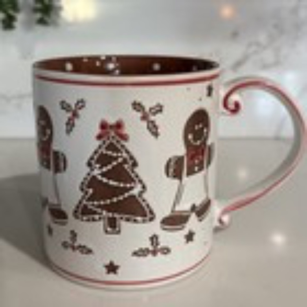 The ELI & Ana Gingerbread Man Christmas Tree Holiday Handmade Ceramic 21oz Mug i